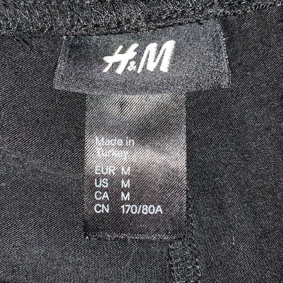 Black Ankle Length H&M Leggings - Picture 2 of 2